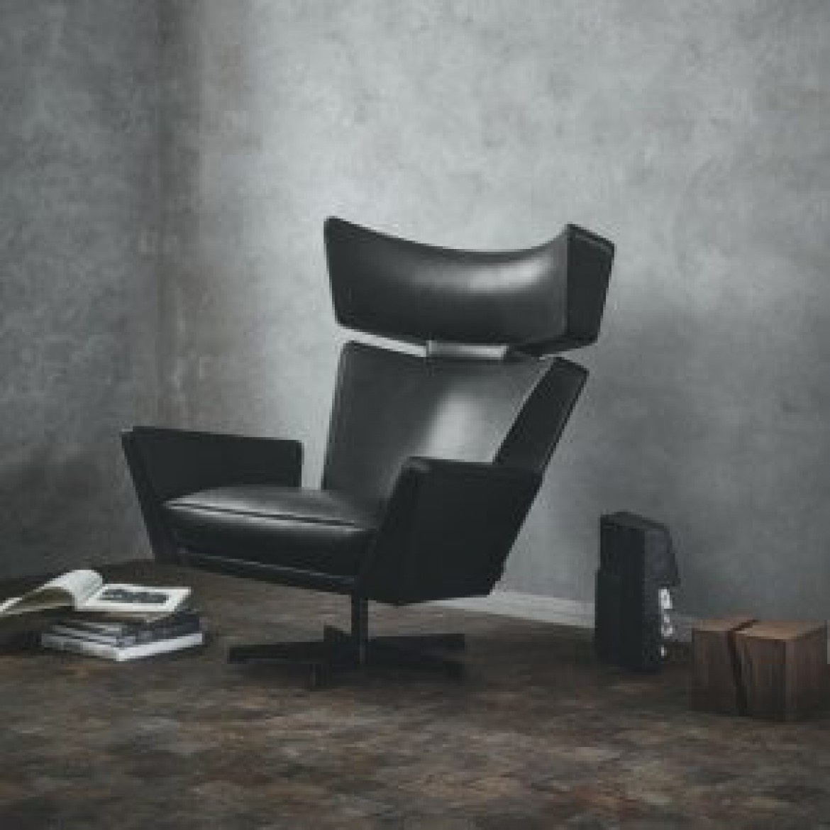 fritz-hansen-oksen-chair-by-arne-jacobsen-black-leather-in-room_1024x1024